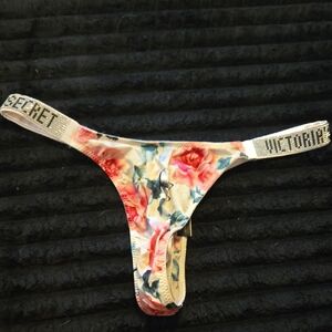 Victoria's Secret Rose Print Thong